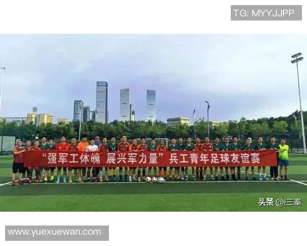 澳式足球巨星赛场争锋展现力量与智慧点燃绿茵激情